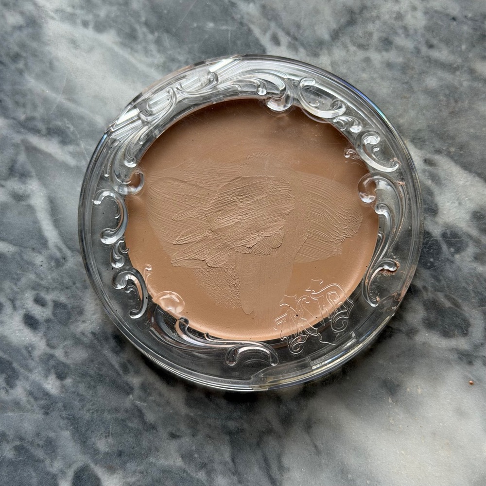 KVD Kat Von D Beauty Good Apple Skin-Perfecting Foundation Balm Light 010